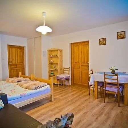 Gosciniec Poezja 民宿 斯克拉斯卡波伦巴